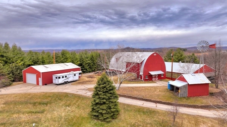 Extraordinary Country Living Experience La Crosse County - image 4