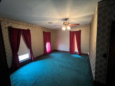Historic home in Iola Ks - image 21