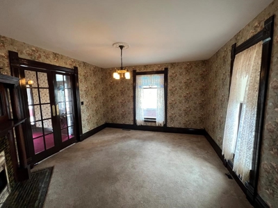 Historic home in Iola Ks - image 10