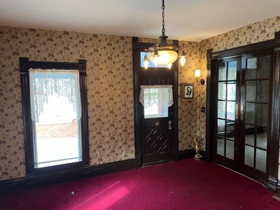 Historic home in Iola Ks - image 9
