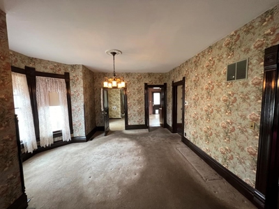 Historic home in Iola Ks - image 12