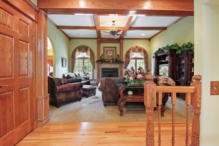 Contemporary Home in Country Club Area of West Plains MO - image 16