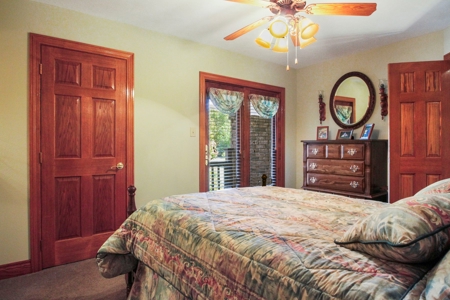 Contemporary Home in Country Club Area of West Plains MO - image 33