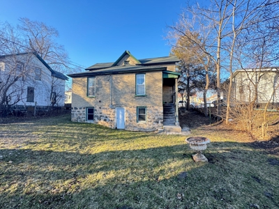 3 Bedroom Home Columbia County Online Only Auction - image 4