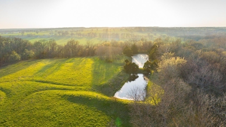 Beautiful Log Homes Situated on 250 Acres in Stockton, MO - image 32