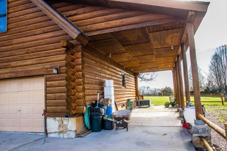 Beautiful Log Homes Situated on 250 Acres in Stockton, MO - image 41