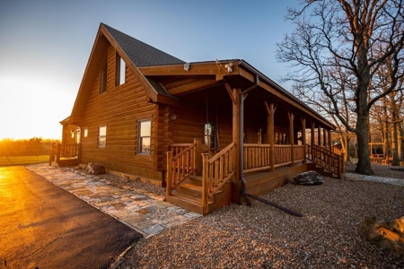 Beautiful Log Homes Situated on 250 Acres in Stockton, MO - image 43