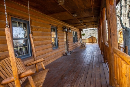 Beautiful Log Homes Situated on 250 Acres in Stockton, MO - image 36