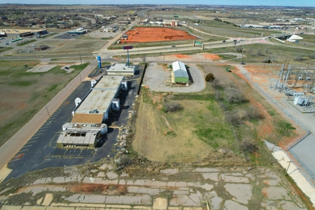 Commercial Zoned Property For Sale In Elk City, Oklahoma - image 14