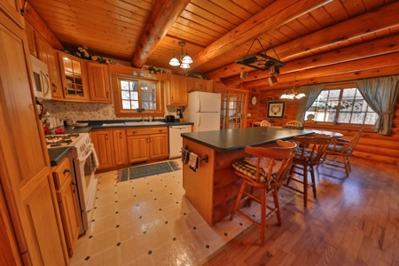 Log Home with Old-Growth Forest for sale in Monroe County - image 15