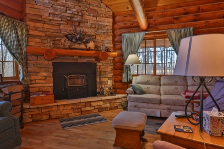 Log Home with Old-Growth Forest for sale in Monroe County - image 9