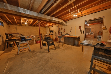 Log Home with Old-Growth Forest for sale in Monroe County - image 28