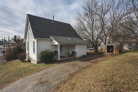 **PENDING**  Real Estate Investment Home for Sale in VA - image 33