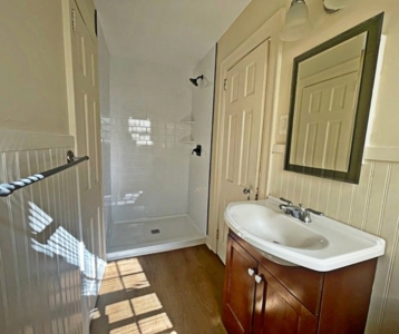 Cute, Two Bedroom Home In-town Cheraw, SC - image 2