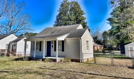 Cute, Two Bedroom Home In-town Cheraw, SC - image 10