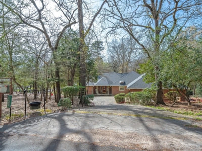 Holly Lake Ranch 3/2 + Lakefront Lot & Access To Golf Course - image 1