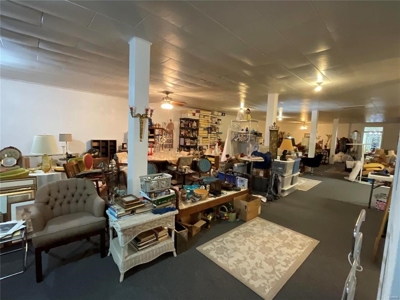Storefront Business - image 19