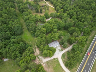 Country Home with Shop in the Heart of the Ozarks - image 36