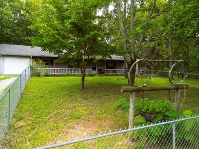Country Home with Shop in the Heart of the Ozarks - image 28
