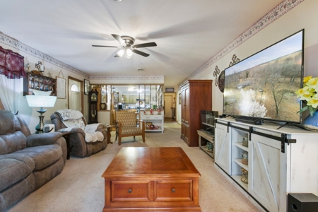Country Home with Shop in the Heart of the Ozarks - image 3