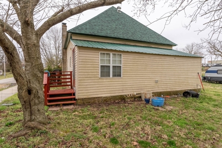 Home in Town in Koshkonong, Missouri - image 4