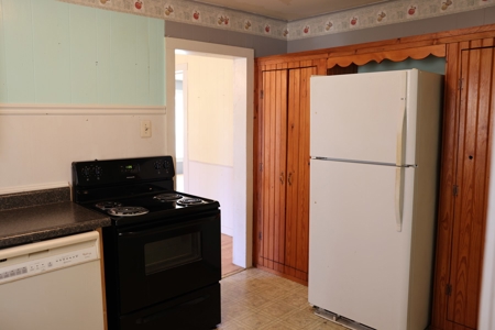 Home in Town in Koshkonong, Missouri - image 18