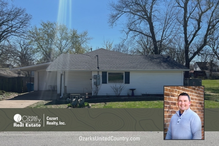 Country Home In Town In Gravette Arkansas - image 1