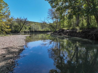 Southwest Missouri Shoal Creek Recreational Property - image 7