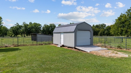 Acreage & Country Home For Sale in Mayes County OK - image 43