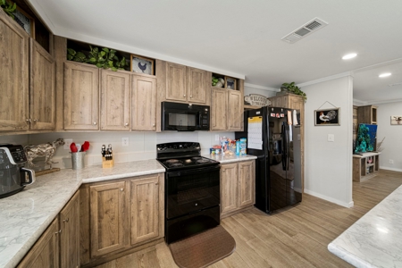 Acreage & Country Home For Sale in Mayes County OK - image 9