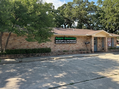 Brownwood Texas Office, Medical, Dental Office Building For Sale - image 2