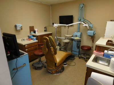 Brownwood Texas Dental Office Available - image 8