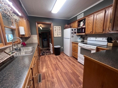 Cameron Mo Home & Acreage For Sale - image 29