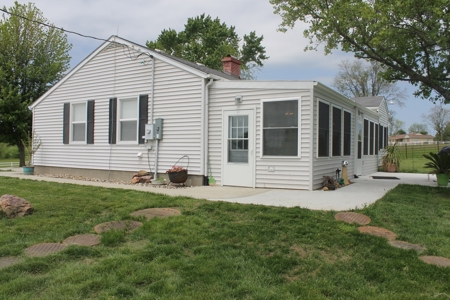 Cameron Mo Home & Acreage For Sale - image 1
