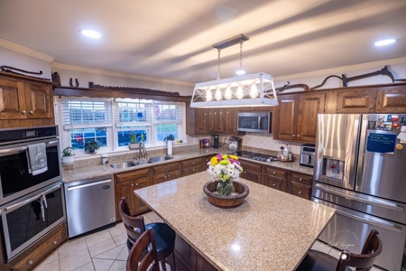 Luxury Country Living: Custom Brick Home on 84 Acres, VA - image 15