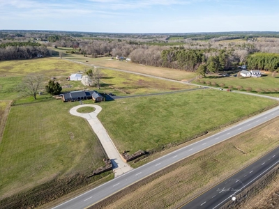 Luxury Country Living: Custom Brick Home on 84 Acres, VA - image 3