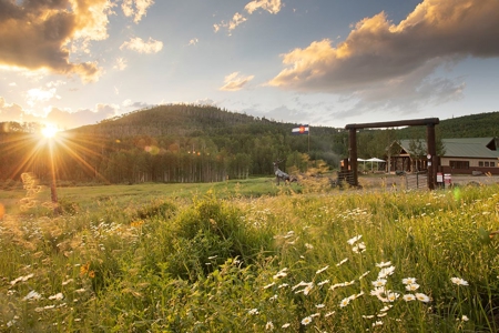 Colorado Mountain Guest Ranch for Sale - image 3
