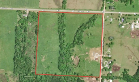 Cedar County Missouri Country Home on 40 Acres for Sale - image 4