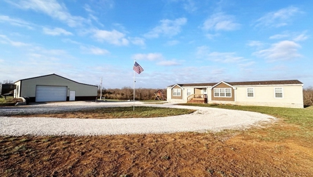 Cedar County Missouri Country Home on 40 Acres for Sale - image 2