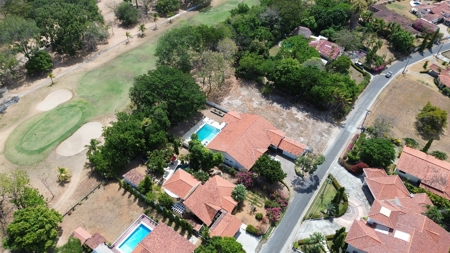 4 Bedroom house with pool in Coronado Beach - image 30