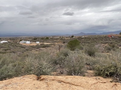 Wilhoit Land for sale with power and water Avail - image 1