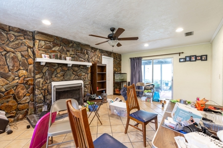 Ranch Style Home On 2 + Acres, No Flood Zone, No Hoa!! - image 28