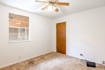 Ranch Style Home On 2 + Acres, No Flood Zone, No Hoa!! - image 21