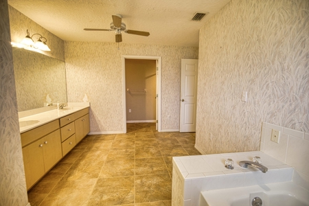 4 BR 3 BA home on 10+ acres in Arcadia, FL! - image 15