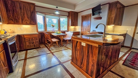 Luxury Mountain Home in Ocean View, Hawaii for Sale! - image 25