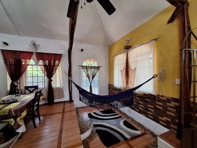 3 bedroom house on the Main road to Chigoré - image 1