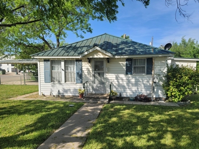 Home For Sale Sonora TX - image 2