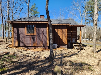 Rustic Cabin - Ouachita National Forest - image 8