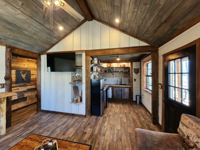 Rustic Cabin - Ouachita National Forest - image 17