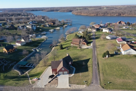 Lake Thunderhead Home for Sale | 4BR Waterfront in Unionville MO - image 6